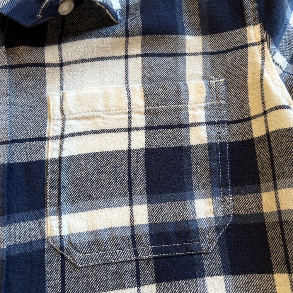 GAP Flannel Shirt - Picture 6 of 9